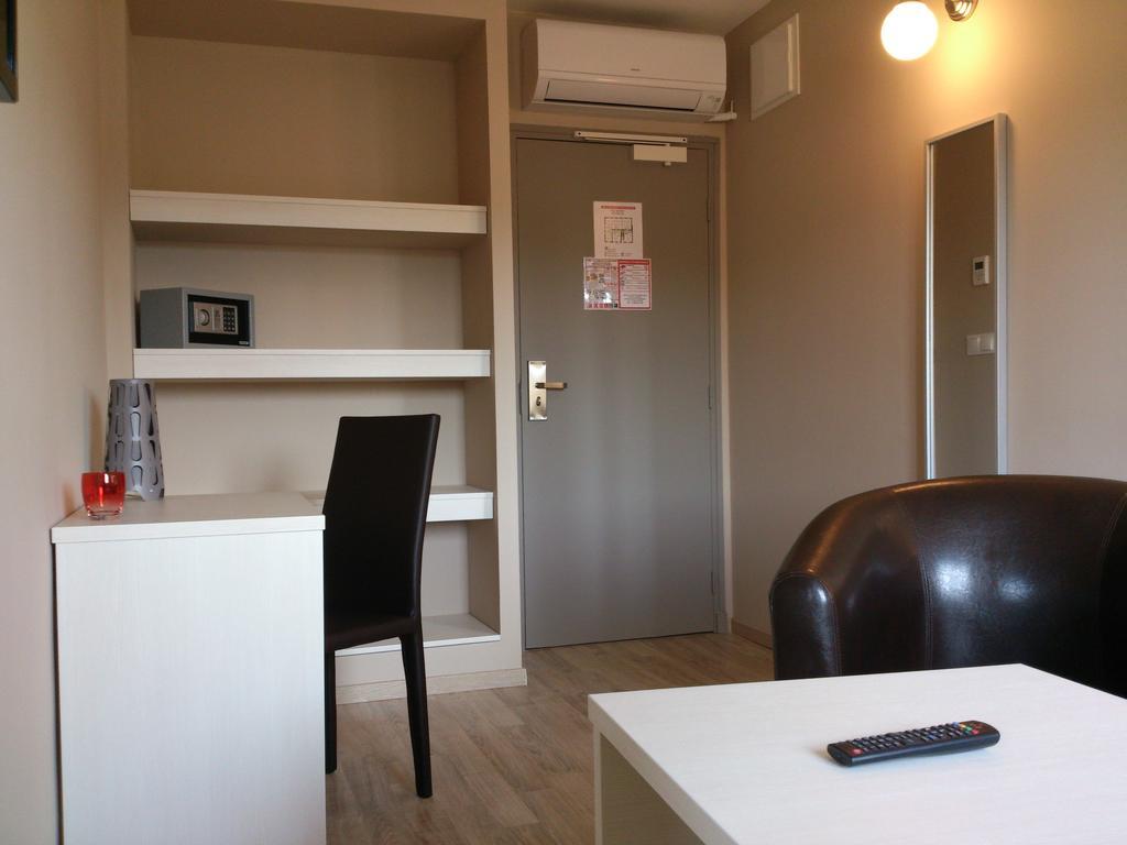 Hotel Les Petits Oreillers Saint-Martin-dʼArdèche 部屋 写真