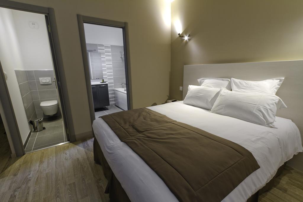 Hotel Les Petits Oreillers Saint-Martin-dʼArdèche 部屋 写真
